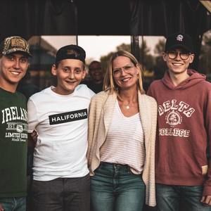 Meet your Posher, Katen